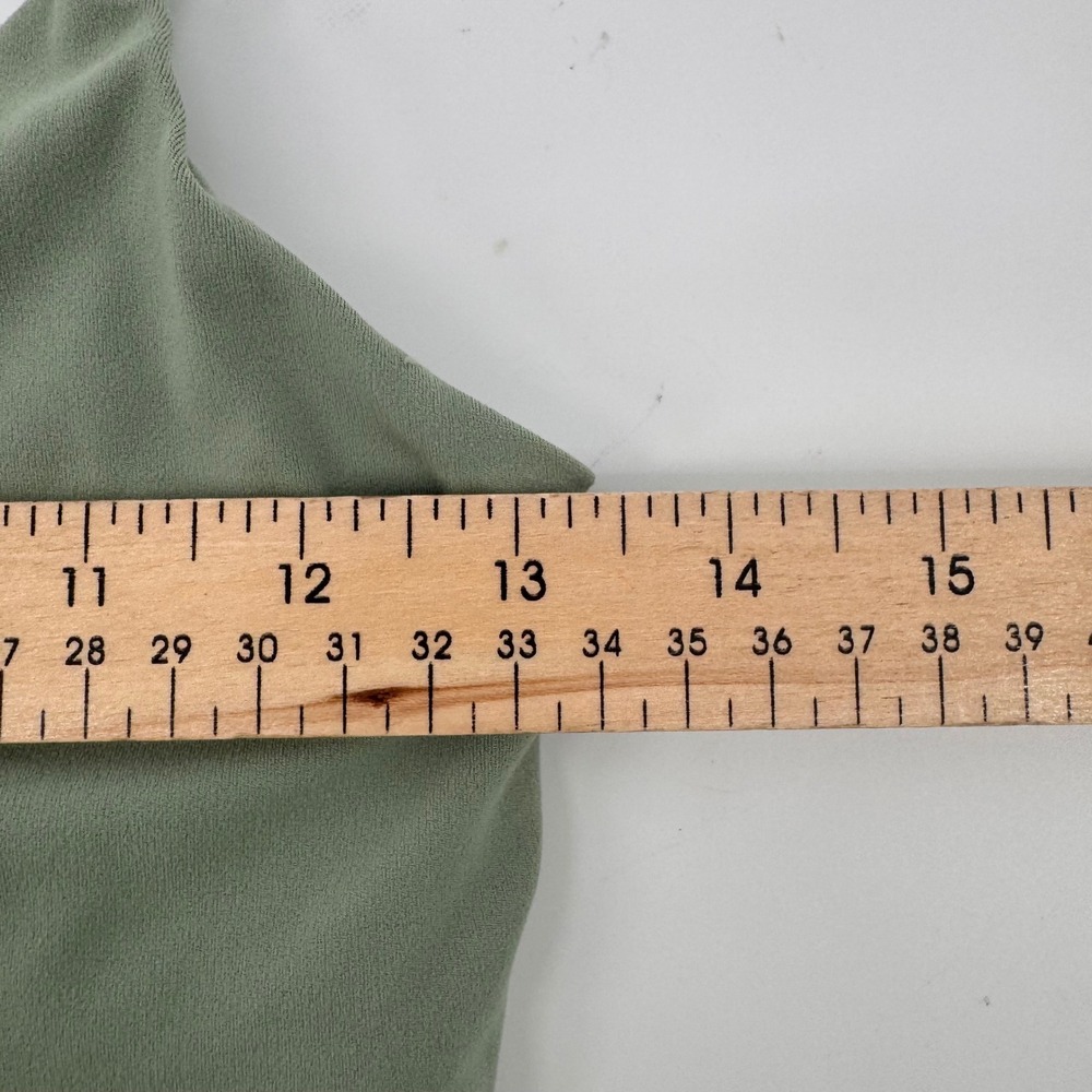 Lululemon Align Tank Top Womens 6 Sage Green Nulu Cropped V-Neck LW1EZJS - Picture 3 of 7